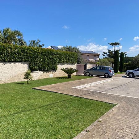 Alloggio Turistico Villa Camelia Lavinio Anzio Bagian luar foto